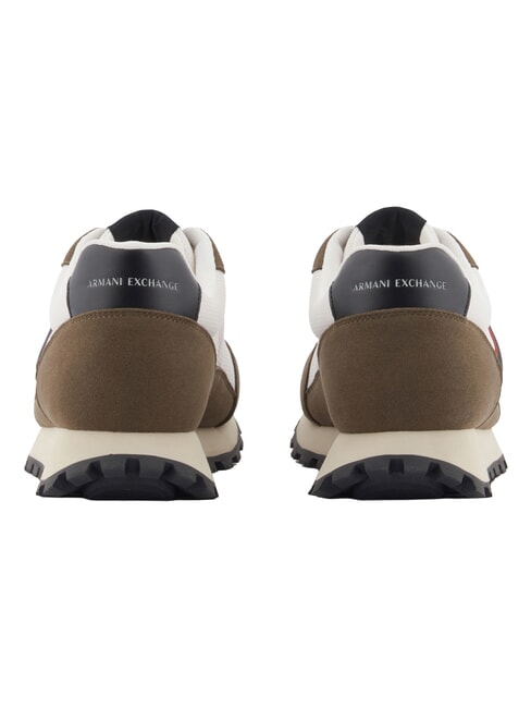 DROP MICROSUEDE Sneakers with contrasting logo musk + off-white - Men&rsquo;s shoes