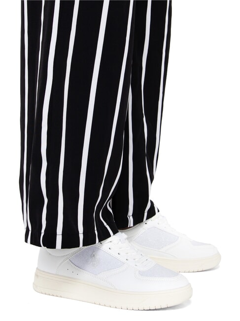 KOSMO Sneakers WHI - Women&rsquo;s shoes