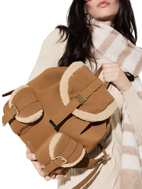 LYNN Backpack with pockets and metal logo tan - Women&rsquo;s Bags