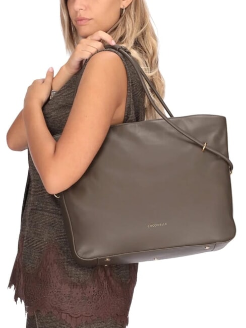 LIZZIE Leather shoulder shopping bag mud - Women&rsquo;s Bags