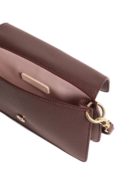 C-ME Hammered leather bag with flap berry - Women&rsquo;s Bags