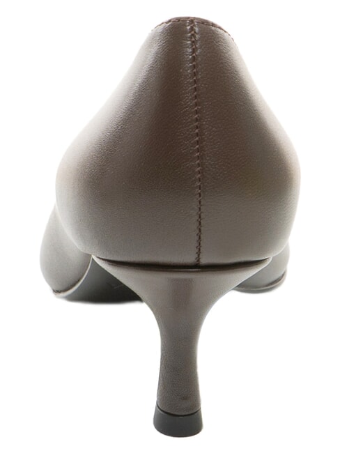ATELIER  Leather d&eacute;collet&eacute; with 5cm heel chocolate - Women&rsquo;s shoes