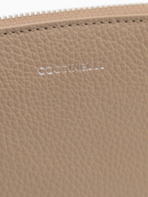 ROUNDED ENVELOPE Leather clutch bag warm taupe - Women&rsquo;s Bags